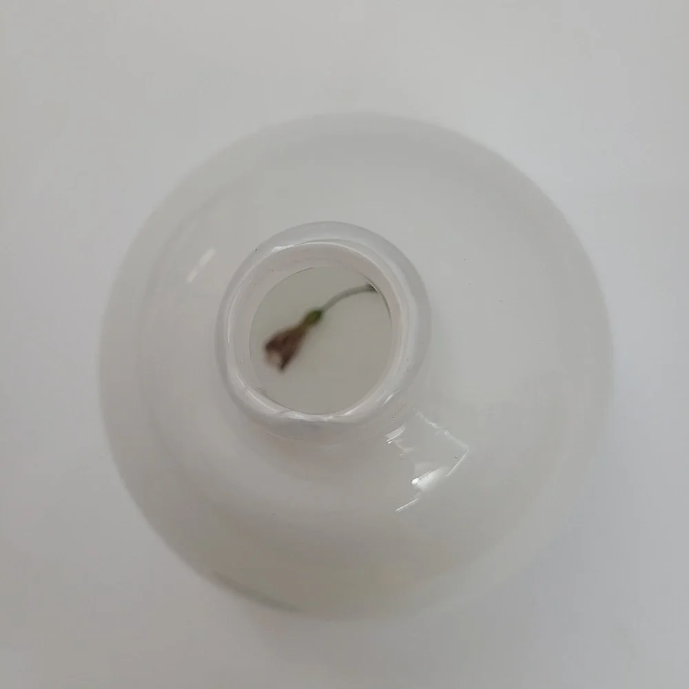 Unbranded Hand Blown White Art Glass Orb Bud Vase Spherical Minimalist Decor‎